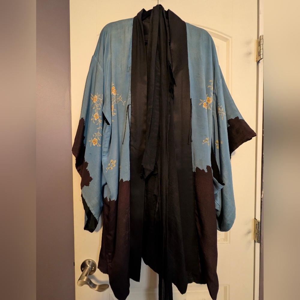 Antique 1920s Japanese Tissue Silk Kimono *Altered* Please Read Thoroughly